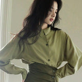 Autumn 2025 New Elegant Senior Shirt Skirt Tide French Green Asymmetric Collar Retro Suit Woman