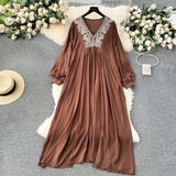 High-End Fat Mm Large-Size Women's New Embroidery V-Neck Loose Long National Style Holiday Dress 0515