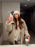 2025 Women's Autumn And Winter Fashion Colliding Splicing Lead Resin Zipper To Keep Warm Imitation Lamb Jacket