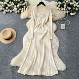 Small Fragrant High-End Feel Fashionable Doll Collar Long Sleeve Metal Buckle Waist Knitted Dress Women Autumn Slim Dress