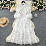 High-End Fashion Dress Women 2025 Spring New French Waist Display Thin Hollow Hook Lace Leaves Side Dress