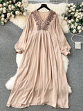 High-End Fat Mm Large-Size Women's New Embroidery V-Neck Loose Long National Style Holiday Dress 0515