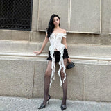 2025 New Women's Sexy Hottie Pure Style To Repair The Hollow Umbilly Wave Side T-Shirt