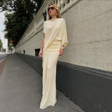 Autumn/Winter 2025 New Women's Temperament Fashion Round Collar Loose Top Folded Dress Set